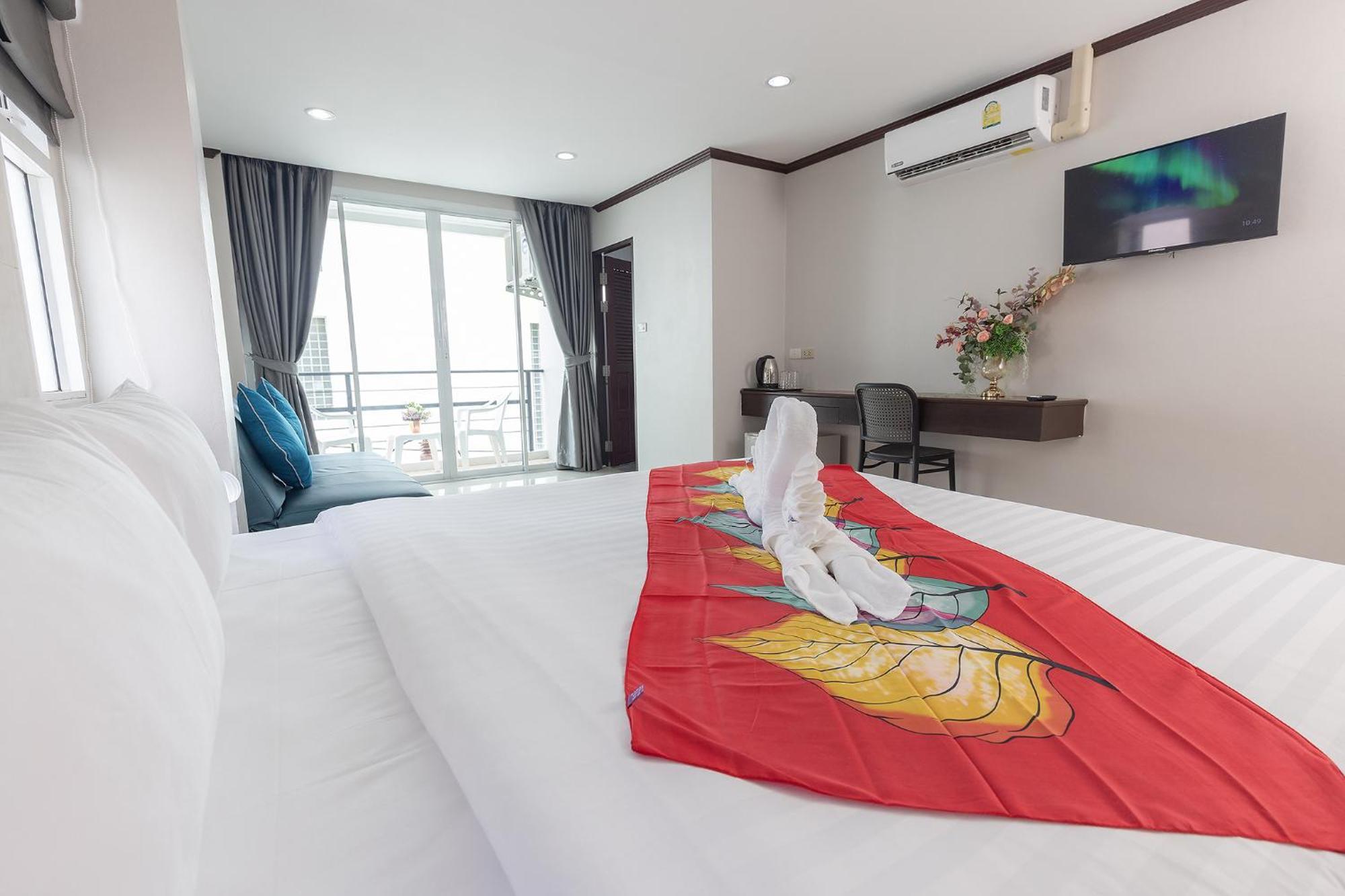 The Chic Patong Hotel Szoba fotó