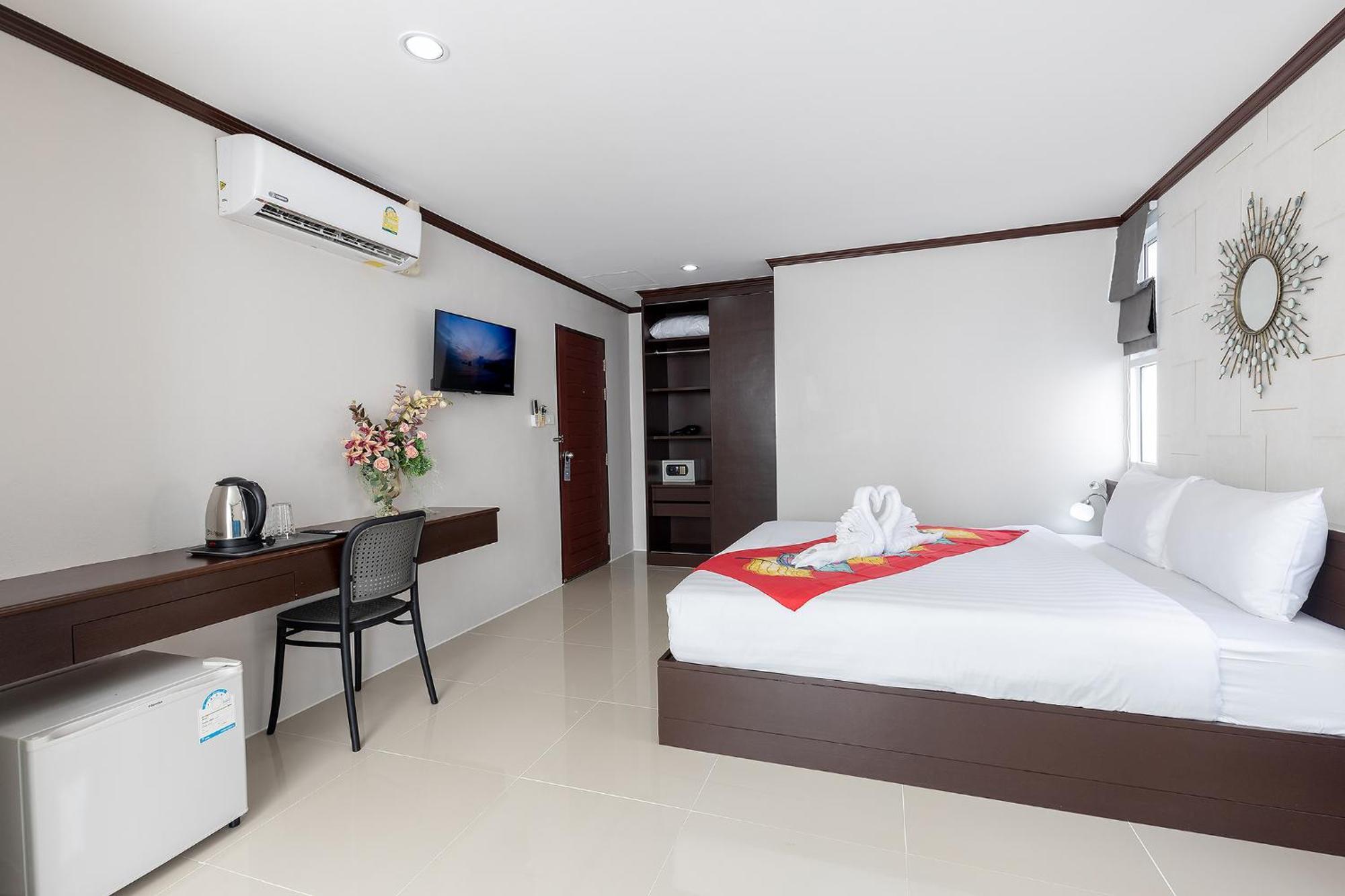 The Chic Patong Hotel Szoba fotó